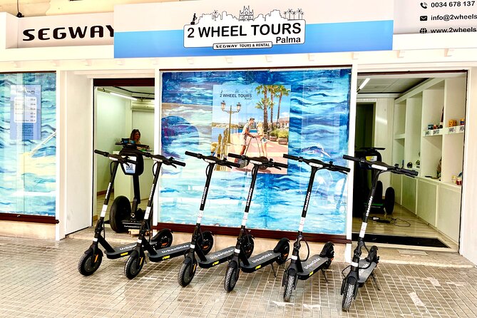 1.5 H Electric Kick-Scooter Tour - How the meeting point works in real life