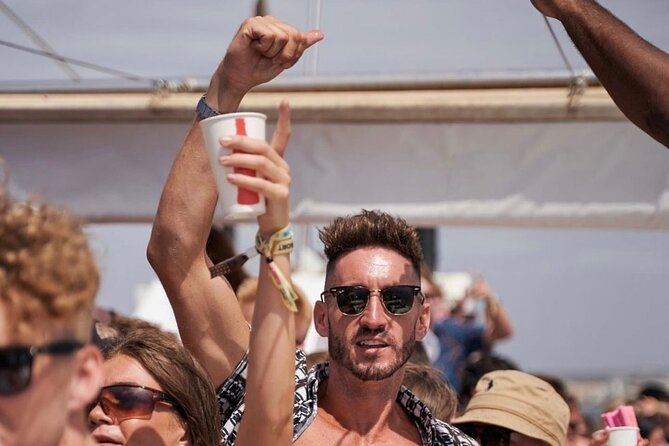 3 Hours Boat Party with 2 Live DJs in Mallorca - The Included After Party: How the Day Stays Connected