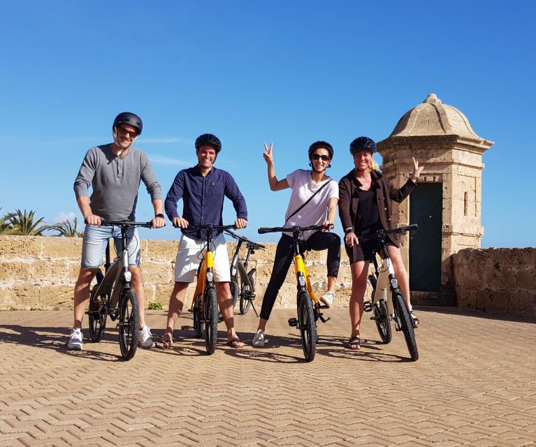 3 Hours Historic E-Bike Tour in Palma de Mallorca - Key Things You’ll Notice on This Palma E-Bike Tour