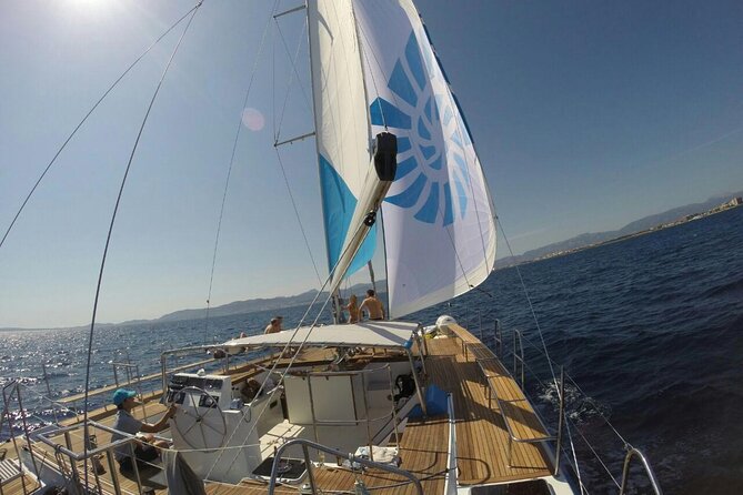 Adult Only Sunset Catamaran Palma bay - Food and drinks at sea: tapas, homemade desserts, and what to plan for