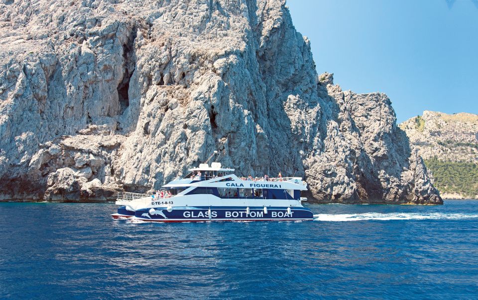 Alcudia: Boat Trip to Cap de Formentor and Formentor - The first cruise segment: Platja del Coll Baix (about 40 minutes)