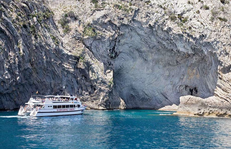 Alcudia: Boat Trip to Coll Baix - Onboard Food and Drinks: What to Expect (and What to Skip)