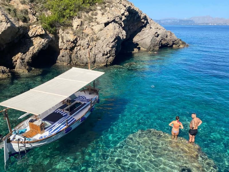 Alcudia, Private Tour: Scenic 2.5-Hour Boat Tour - Stop-by-Stop: From Punta Corrent to Far de Punta de l’Avançada