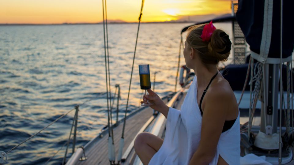 Alcudia: Romantic Sailing Trip with Diner for 2 - Alcúdia Bay activity: swimming, snorkeling, and paddleboard breaks