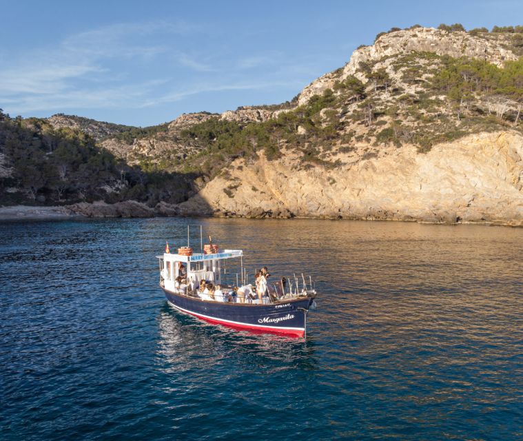 Andratx: 2h Afternoon Tour & snorkelling - On Board: Music, Drinks, and Crew Help