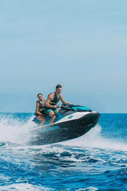 Andratx: Jetski Tour 30' - 30 minutes of full-speed riding behind a local guide