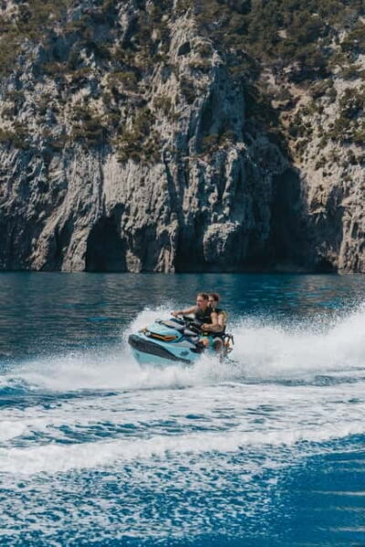 Andratx: Jetski Tour 30' - Meet at La Cantina and get your jet ski basics