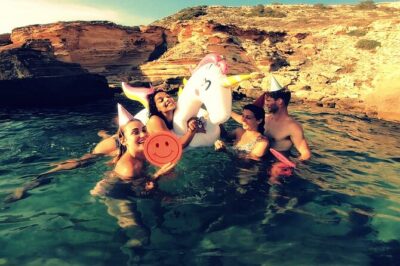 Beach Tours Mallorca. The Happy Vans. - Getting There: Palma Pickup, Port Timing, and Realistic Expectations