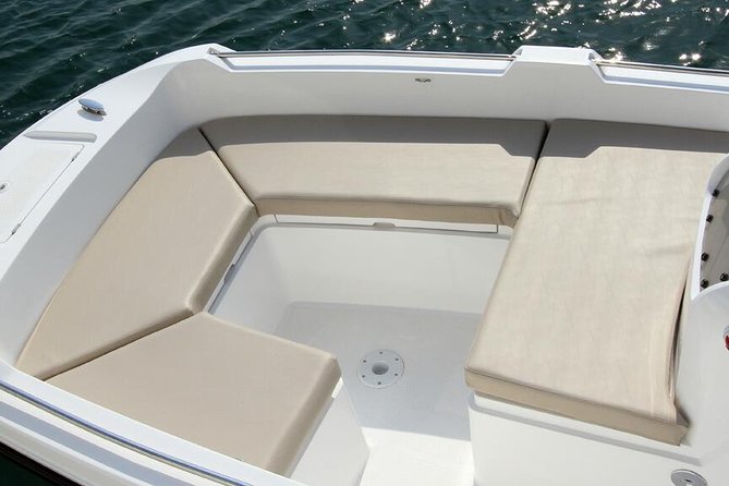Boat rental without license - B550 'Perseis' (6p) - Can Pastilla - The B550 Perseis: a 6-person boat that’s meant for beginners