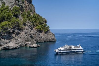 Boat, Tram and Train Tour in Mallorca from the South - Port de Sóller bay time: easy views without the headache