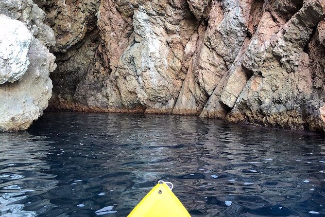 Breathtaking guided Kayak tour from Sant Elm the bay of Cala en Tió - Equipment and comfort: waterproofing, shoes, and life jackets