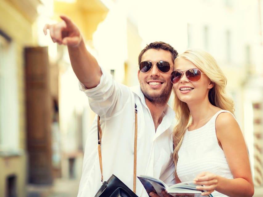 Cala Millor: AdventureDate, fun game, city walk for couples - A date-night style game in the middle of Cala Millor