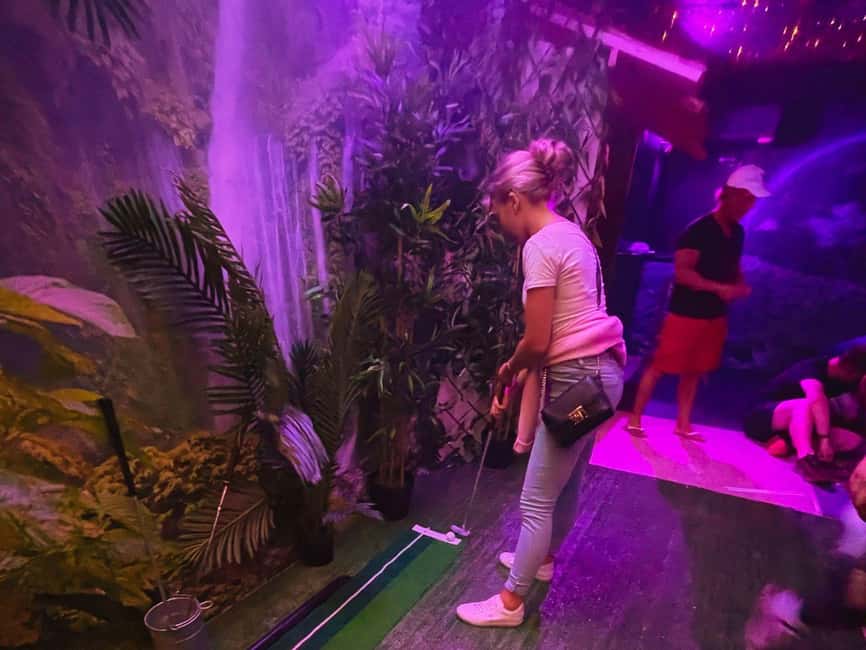 Cala Millor: indoor game "FunChallenge",duels,creative tasks - Entering Fun And Secrets in Cala Millor: Getting oriented fast