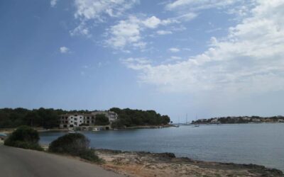 Cala Millor / Sa Coma: Buggy or Mini Jeep Tour – approx. 3 hours - Stop 1 at Font de sa Cala: a quick photo break that sets the tone