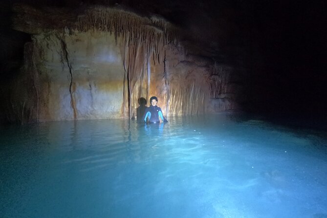 Cala Varques: Guided kayak Sea caves expedition & snorkeling - Kayak sea caves around Cala Varques: why it works