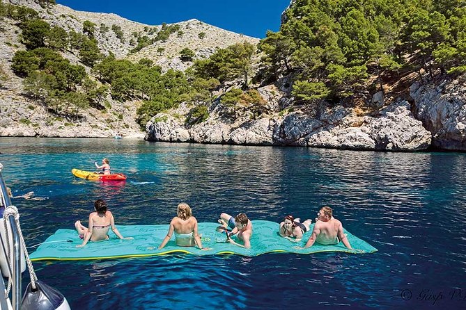 Catamaran Cruise from Port d'Alcudia with Lunch and Swim Stop - Drinks, Water, and the True Cost of Staying Hydrated