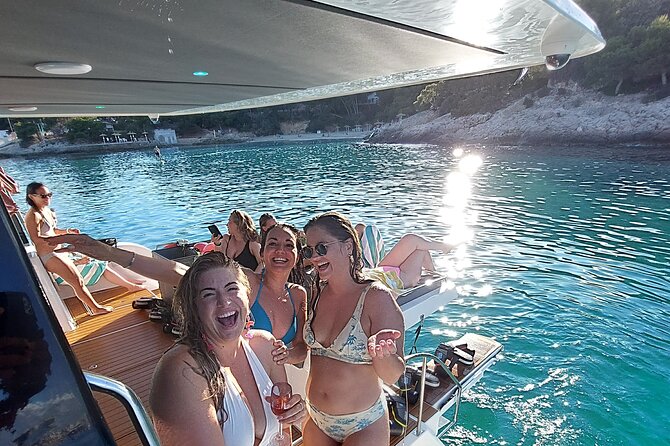 Catamaran Mallorca Eco Experience - Snorkeling gear and the underwater sea scooter: what to expect