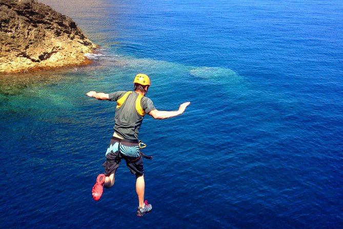 Coasteering Cliff jumping - Alcudia and Port d’Alcudia: what each stop feels like