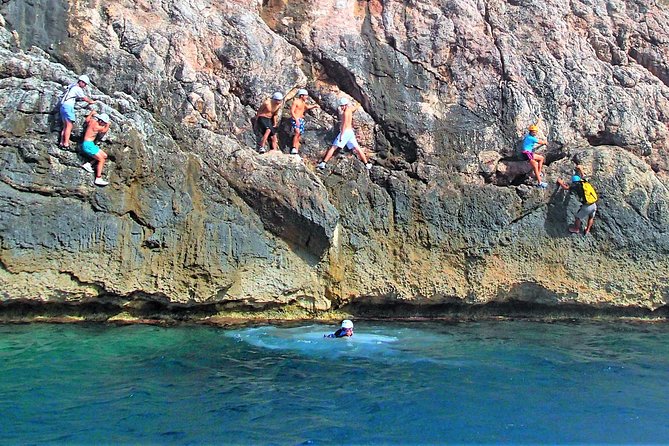 Coasteering Cliff jumping - Start time, meeting point, and how to plan your morning