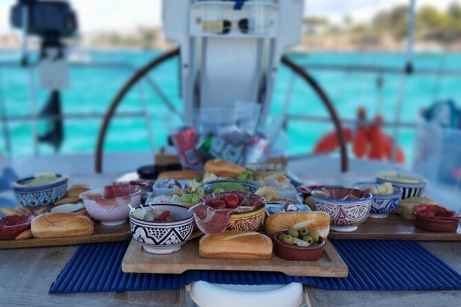 Day Charter - All Inclusive - Food and Drinks: Appetizer, Snacks, and Two Drinks (Local Produce Vibes)