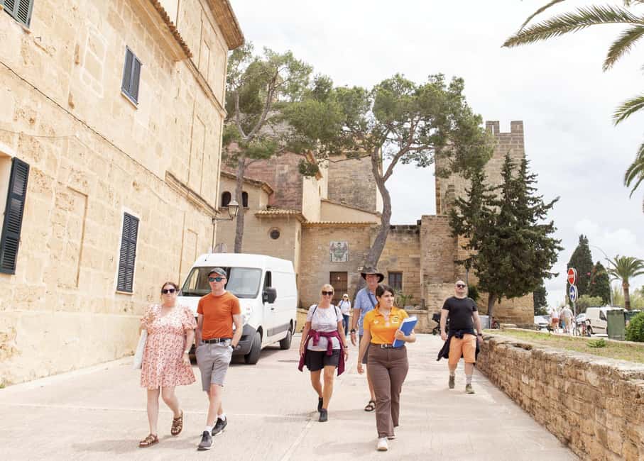 Discover Alcudia's Hidden Gems: Walking Tour of the Old Town - Practical tips so your walk feels easy (not stressful)