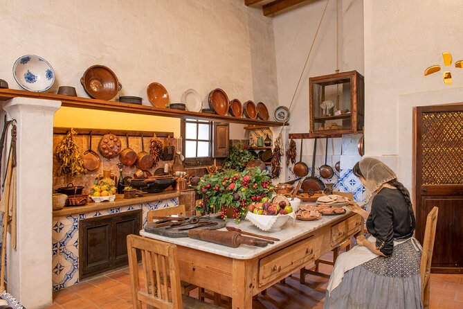 Els Calderers House Museum in Mallorca - The animal yards: where opinions diverge