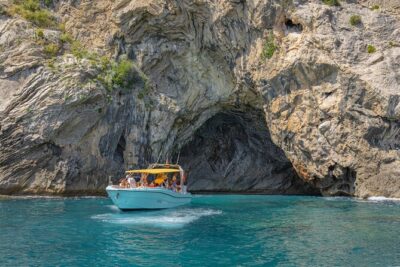 Enjoy crystal clear waters for 2 hours - Stop 1: Platja Des Coll Baix and the feeling of clear water
