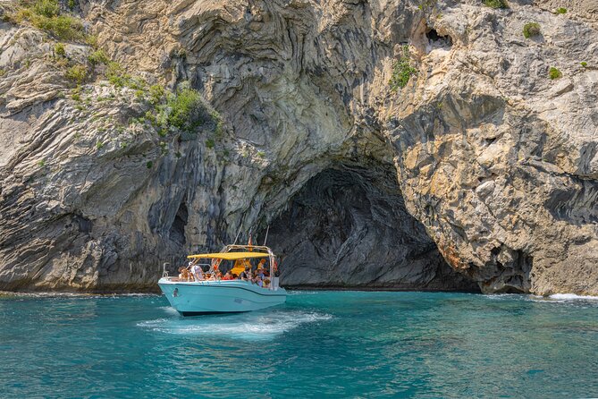 Enjoy crystal clear waters for 2 hours - Stop 1: Platja Des Coll Baix and the feeling of clear water
