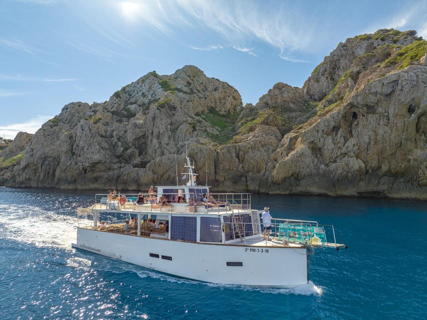 Excursión en barco por la tarde con bebidas y snacks - Snacks, Drinks, and the Comfort of Being Fed