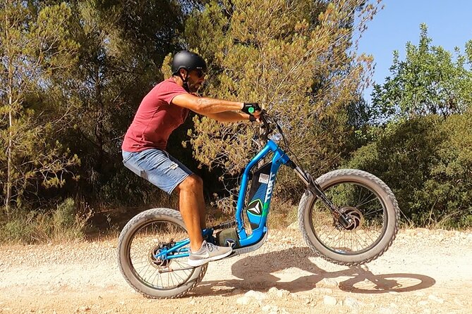 Extreme e-scooter off-road excursions - The 2-hour ride rhythm: technical downhill, woodlands, and big views