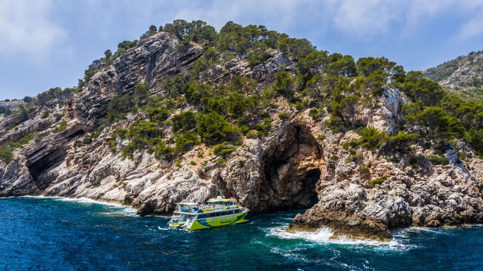 Font de Sa Cala: East Coast Glass-Bottomed Catamaran Tour - Who should book this, and who should skip it