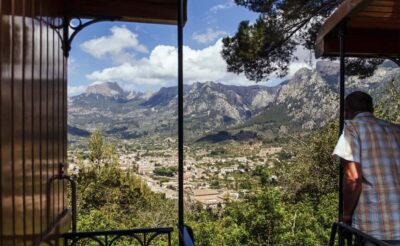 From Alcúdia: Soller Train and Tram Half Day Tour - Getting from Alcúdia to Palma Station (and why timing matters)