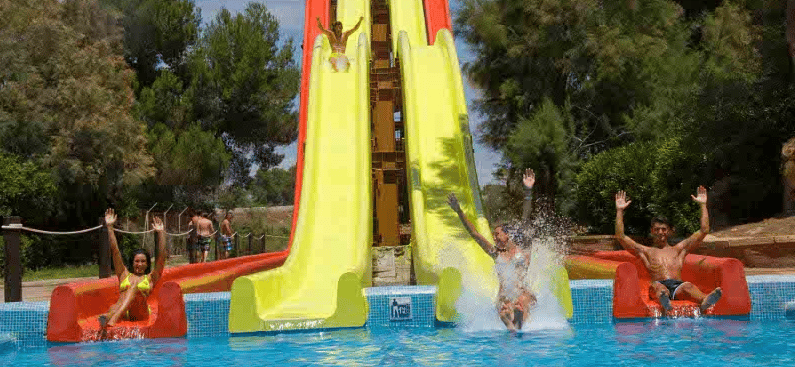 From Mallorca: Aqualand and Arenal Tickets and Transfer - Skipping the line and handling the lunch situation