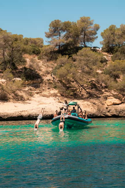 From Palma: 2-Hour Speedboat Tour with Drinks and Snorkeling - Cruising Mallorca’s west coast at speed: caves, coves, and real views