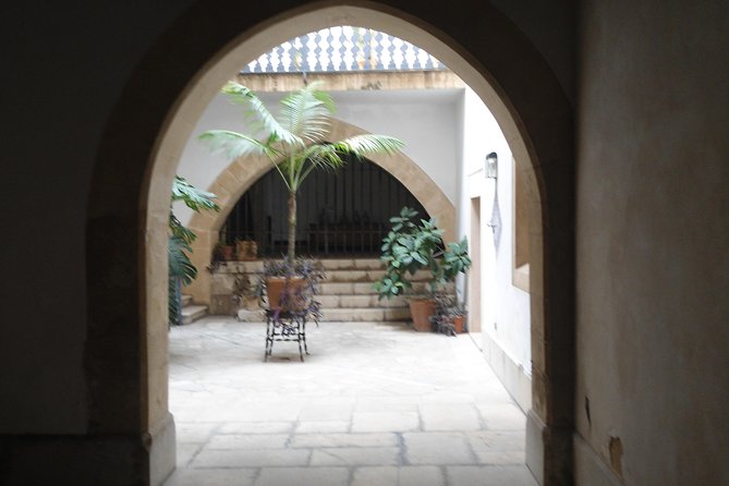Gaudí and Modernist Art: Guided Tour in Palma de Mallorca - Modernist Palma streets: Gaudí’s influence you can spot while walking