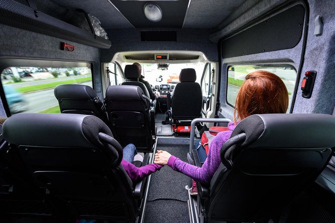 Mallorca Airport Arrival Transfer -Airport from/to Cala Ratjada - Vehicle choices, group discounts, and how private rides affect value