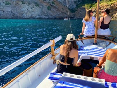 Mallorca: Alcudia, Private Boat Tour. - Where you meet in Puerto de Bonaire (and why pier details matter)
