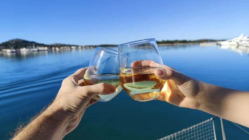 Mallorca: Catamaran Boat Tour with Tapas - The Tapas and Drinks Setup: What You Actually Get