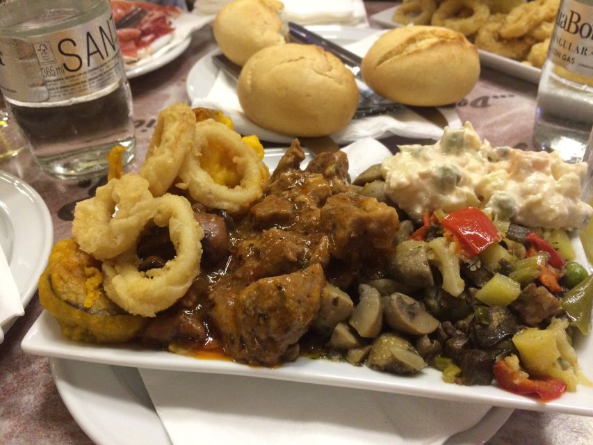Mallorca: Dinner Experience with the Famous "Paella Man" - Your paella choices: matching the dish to your appetite
