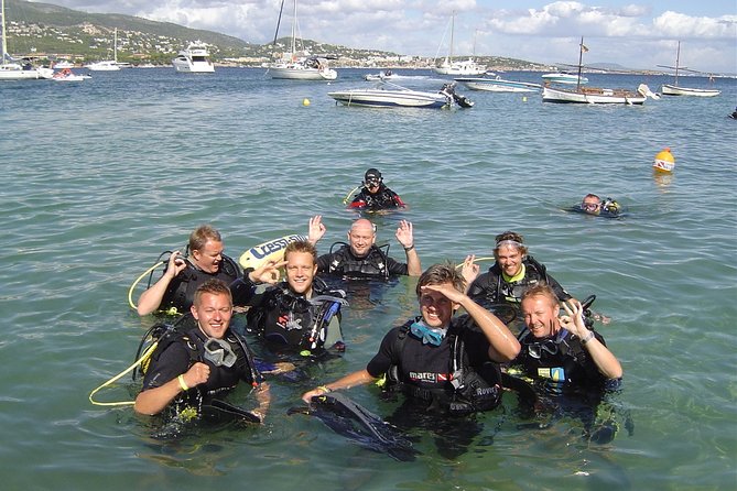 Mallorca: Discover Scuba Diving from the beach - Meeting the Team at the Beach Pier in Mallorca