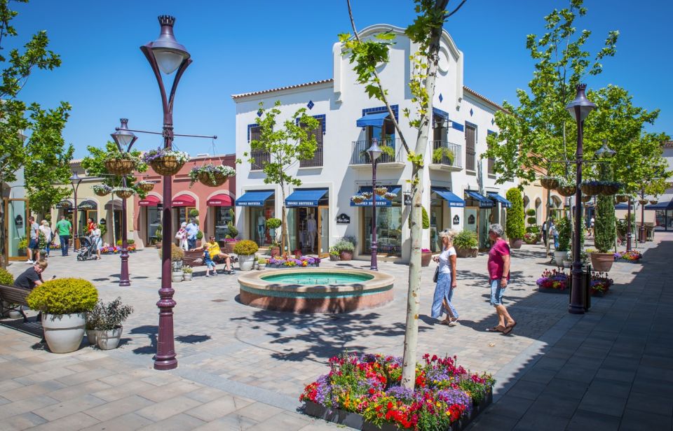 Mallorca: Fashion Outlet Shopping Excursion by Bus - Your More-Than-5-Hour Window: How to Shop Without Getting Tired
