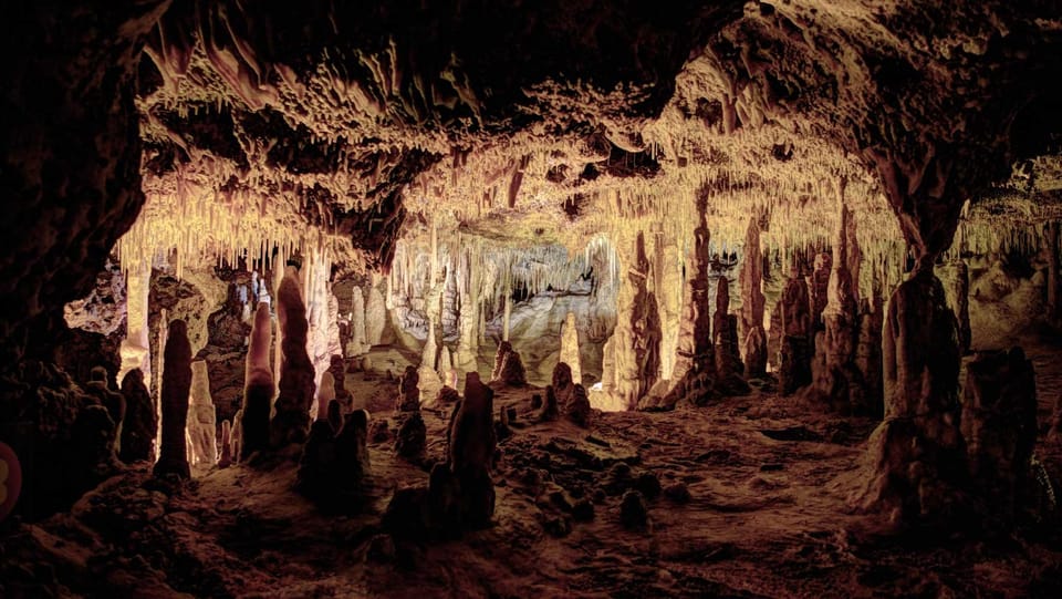 Mallorca: Half-Day Hams' Caves Tour with Pearl Shop Visit - Why the Hams’ Caves Feel Like More Than a Walk-Through