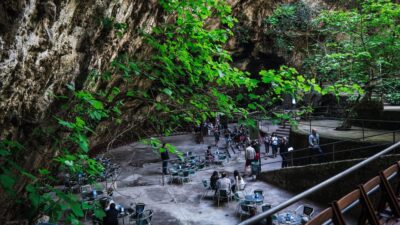 Mallorca: Half-Day Hams' Caves Tour with Pearl Shop Visit - The Blue Cave Setup: LED Lighting Plus Discovering the Past
