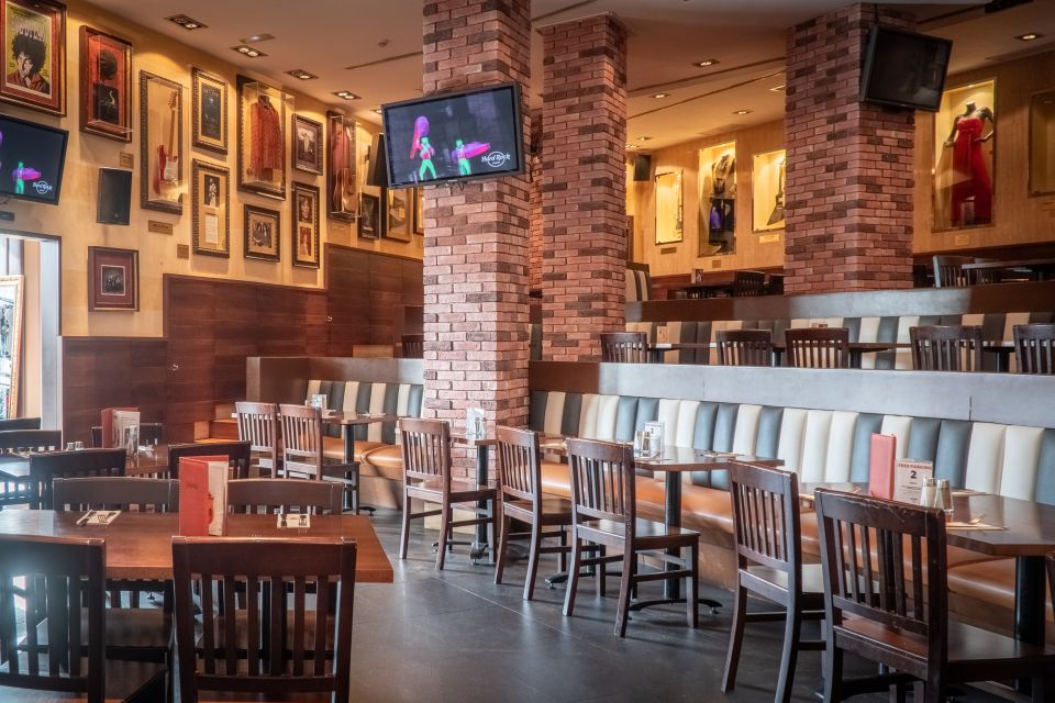Mallorca: Hard Rock Cafe Entrance with Lunch or Dinner - Price and value: is $35 per person actually fair?