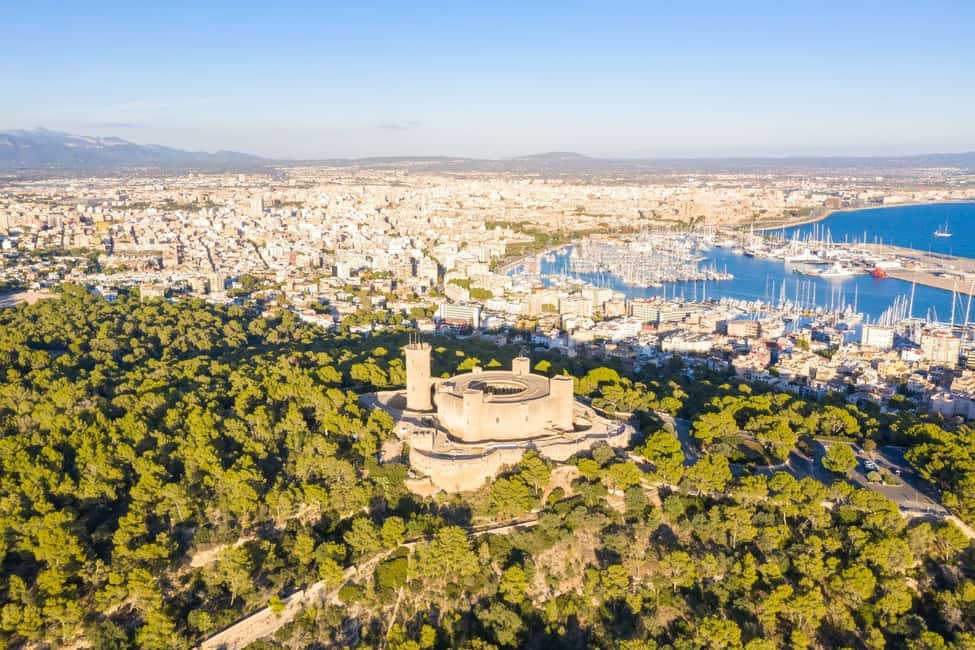 Mallorca: Instafamous Tour of Palma and North coast - Cap de Formentor: The First Big View and the Real Reason People Come