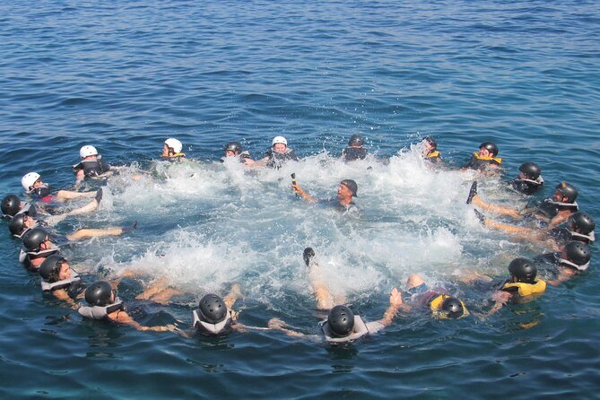 Mallorca: Kayaking, Sea Cave, Cliff Jumping & Snorkel Tour - Scenic views, then a beach picnic that actually feels like a finish