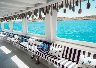 Mallorca: Palma Boat Tour & Snorkeling with Drink Included - The Super Delfin Verde experience: what’s on board