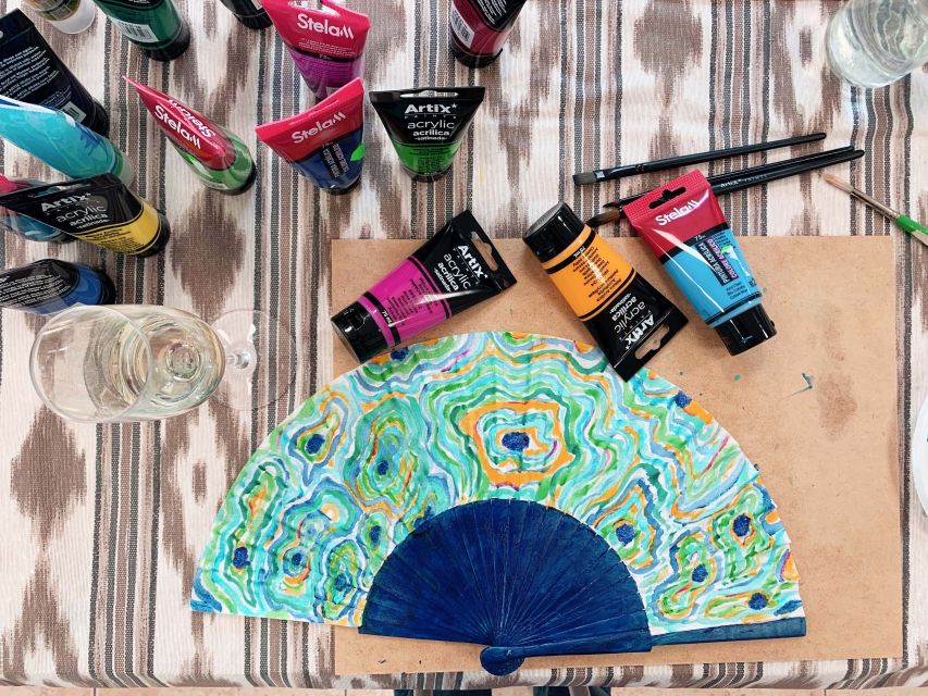 Mallorca/Porto Cristo: Design your own Spanish hand fan - Your 3-Hour Rhythm: From First Strokes to a Finished Abanico