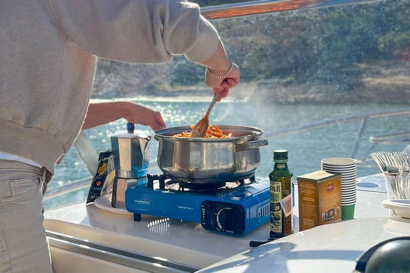Mallorca: Private Watersports Boat. LUNCH Drinks SUP, Tubing - The Route Around Palma Bay: How the 12+ Stops Feel in Real Life