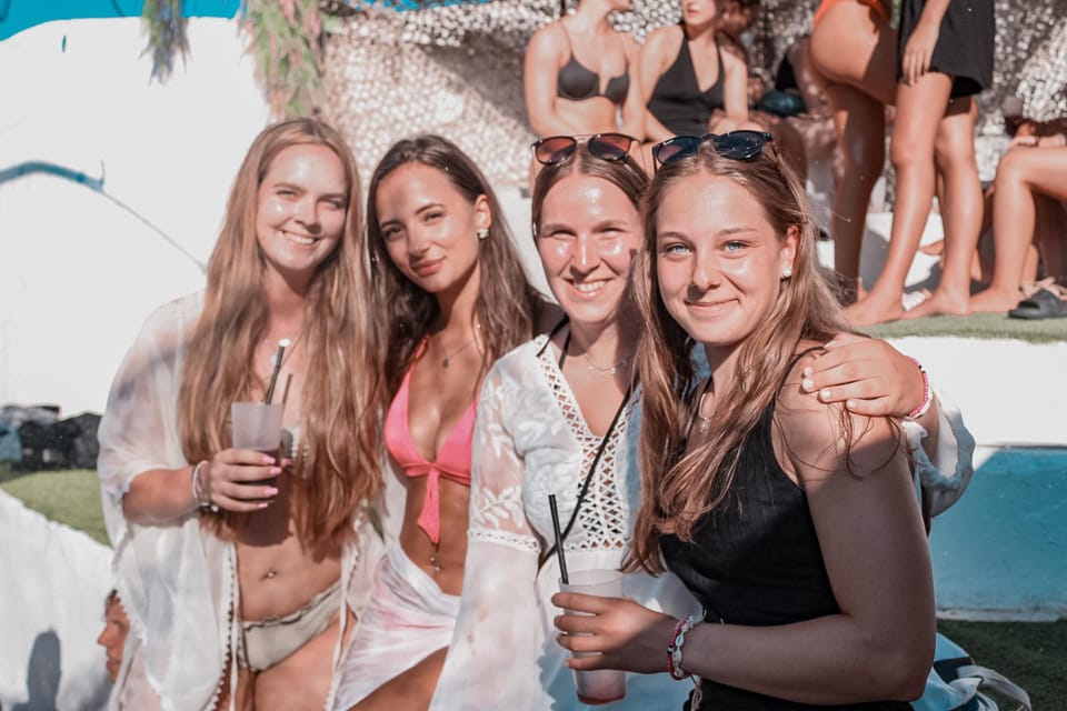 Mallorca: Project X Pool & Foam Party with Drinks & Snacks - Key things I’d pin to your decision